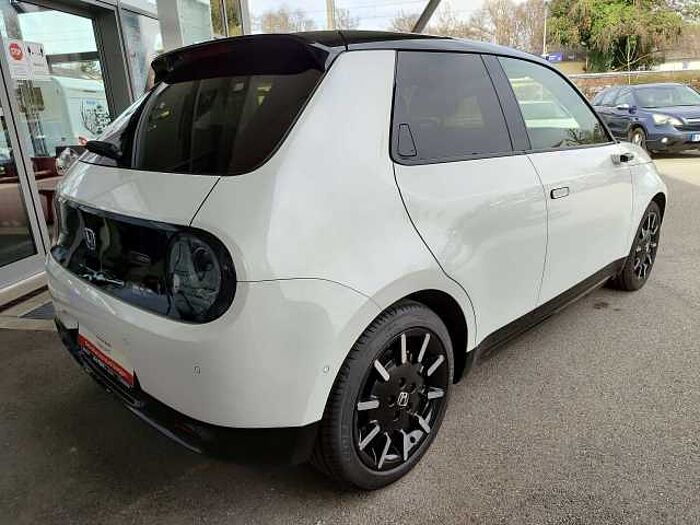 Honda e Advance-Paket -Navi -Pano -LED -17-Zoll -Kamera