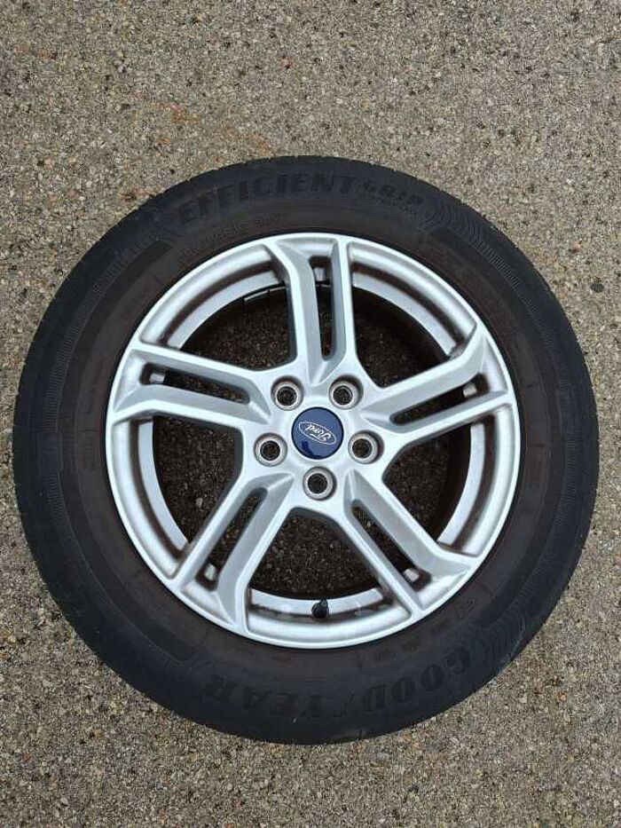 Ford Focus Turnier 1.0 EcoBoost Hybrid Cool&Connect - LED