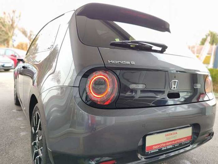 Honda e Advance-Paket -Navi -Pano-LED-17Zoll-Arml.-Leder