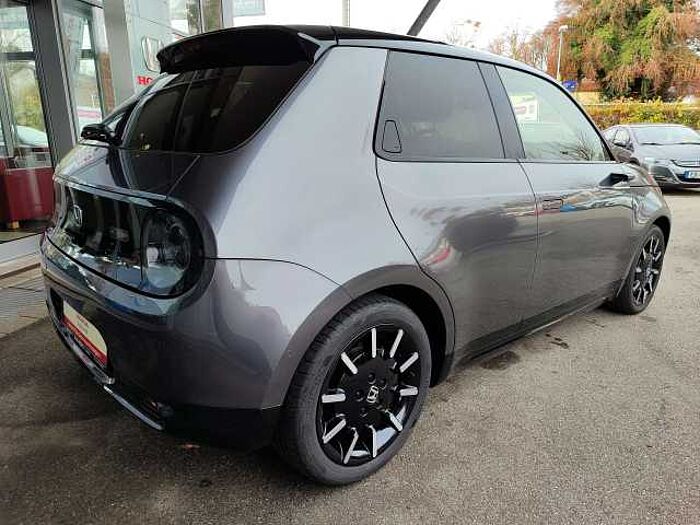 Honda e Advance-Paket -Navi -Pano-LED-17Zoll-Arml.-Leder