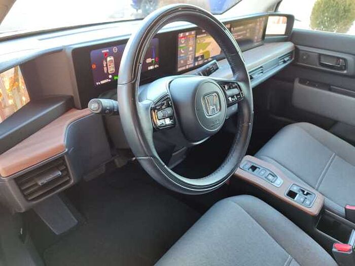 Honda e Advance-Paket -Navi -Pano -LED -17-Zoll -Kamera