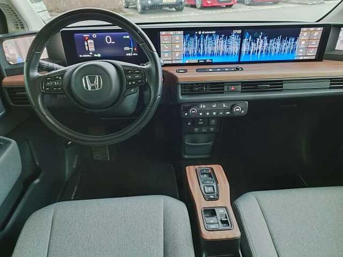 Honda e Advance-Paket -Navi -Pano -LED -17-Zoll -Kamera