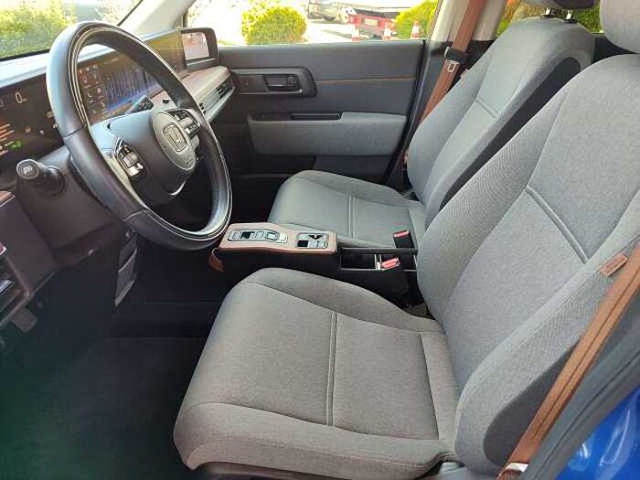 Honda e Advance-Paket -Navi -Pano -LED -17-Zoll -Kamera